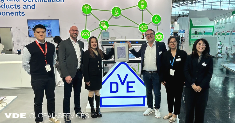 VDE presents STE with SMD safety capacitor certification at electronica 2024, original image 2 of 5